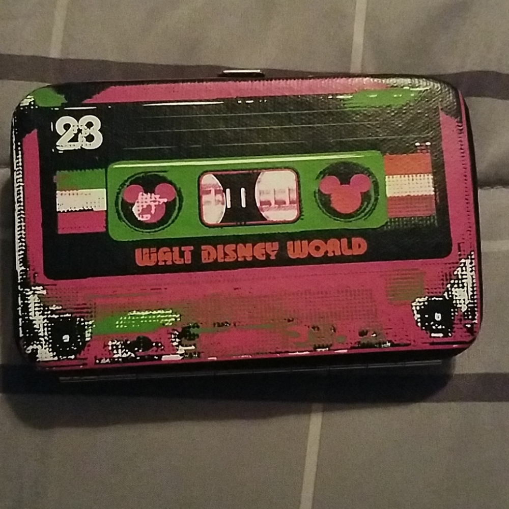 Disney Wallet
